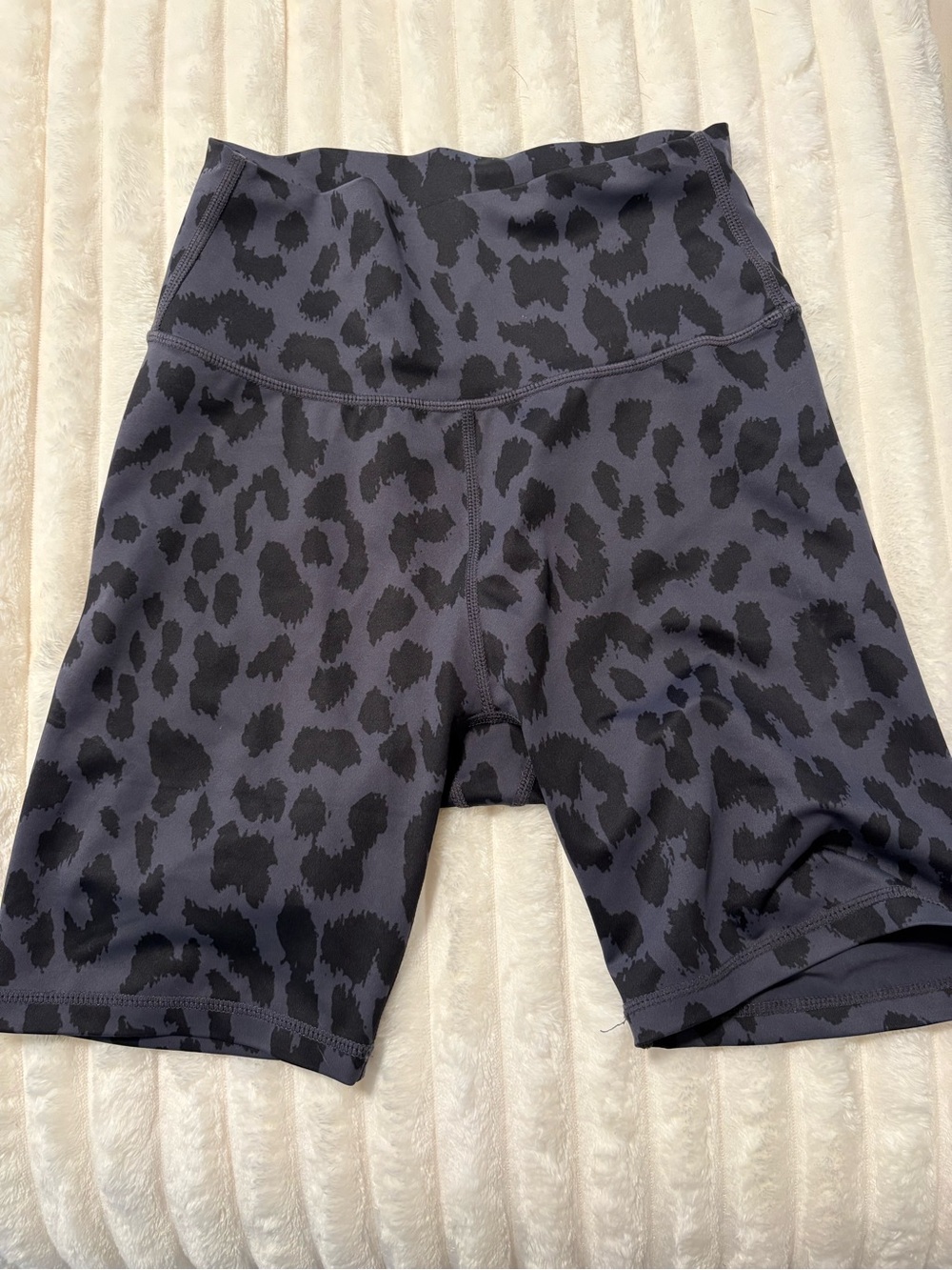 Allfenix High-Waist Black Leopard Print Women’s Biker Shorts